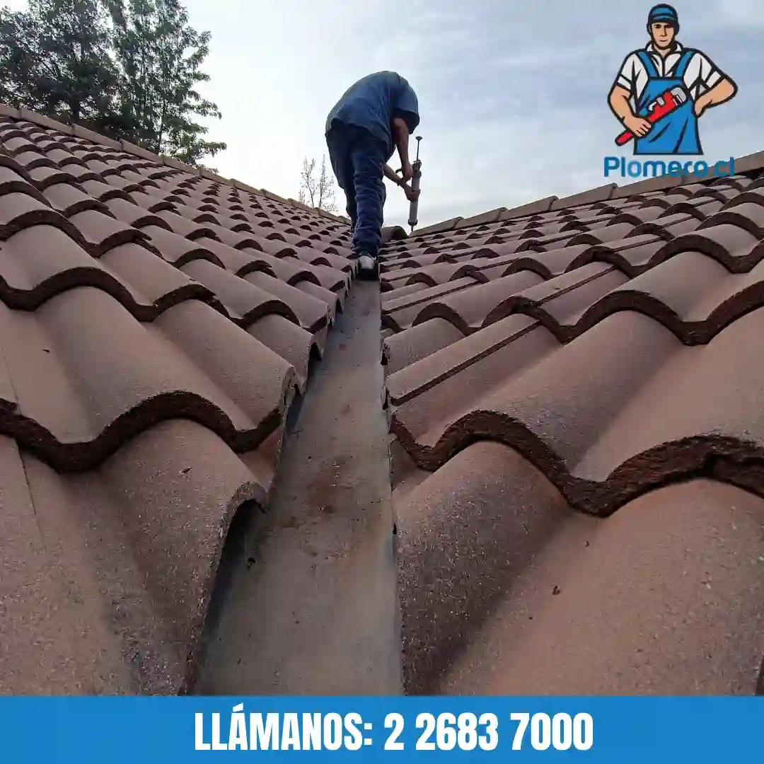 Limpieza de canaletas en edificios y comunidades de Santiago